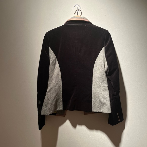 Velvet Detailed St. Martins Designer Blazer - Picture 6 of 7